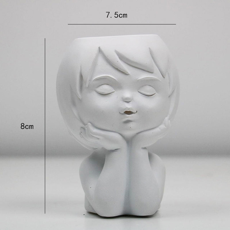 A Meaty Flowerpot In A Simple Office