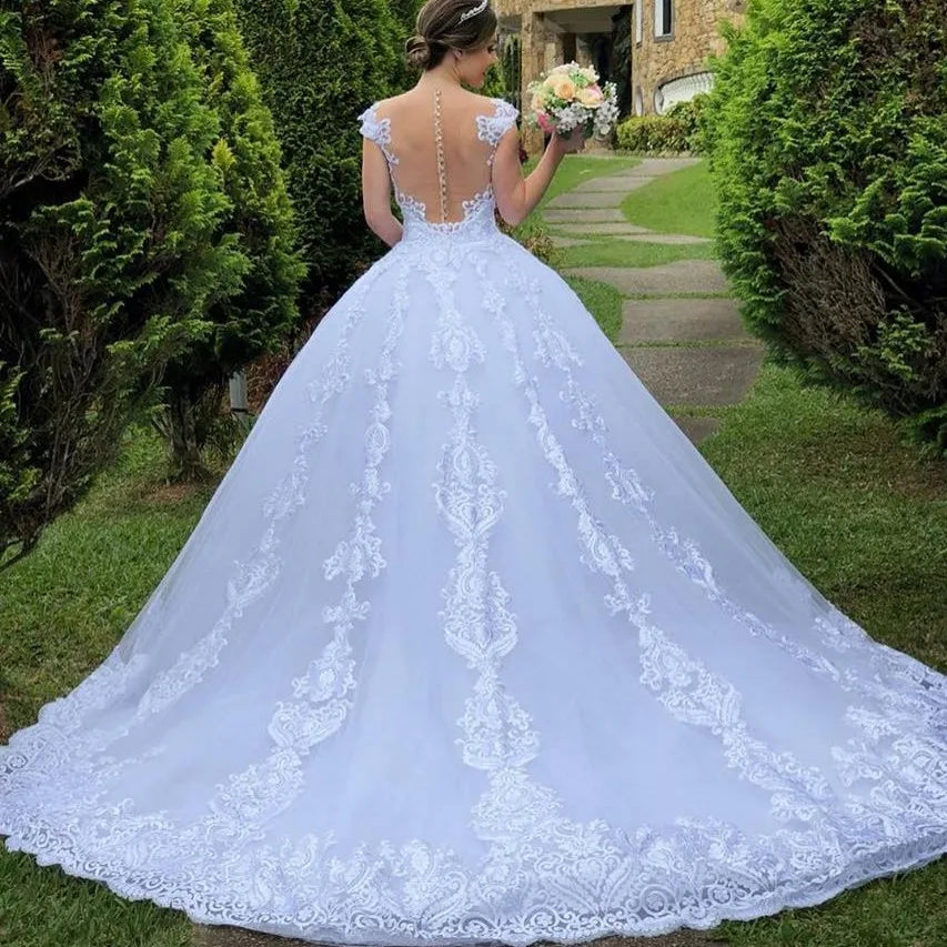 Brides Wedding Dress V-neck Luxury Lace Wedding Gown With Train Classic Ball Gown Plus Size Customized Vestido De Noiva