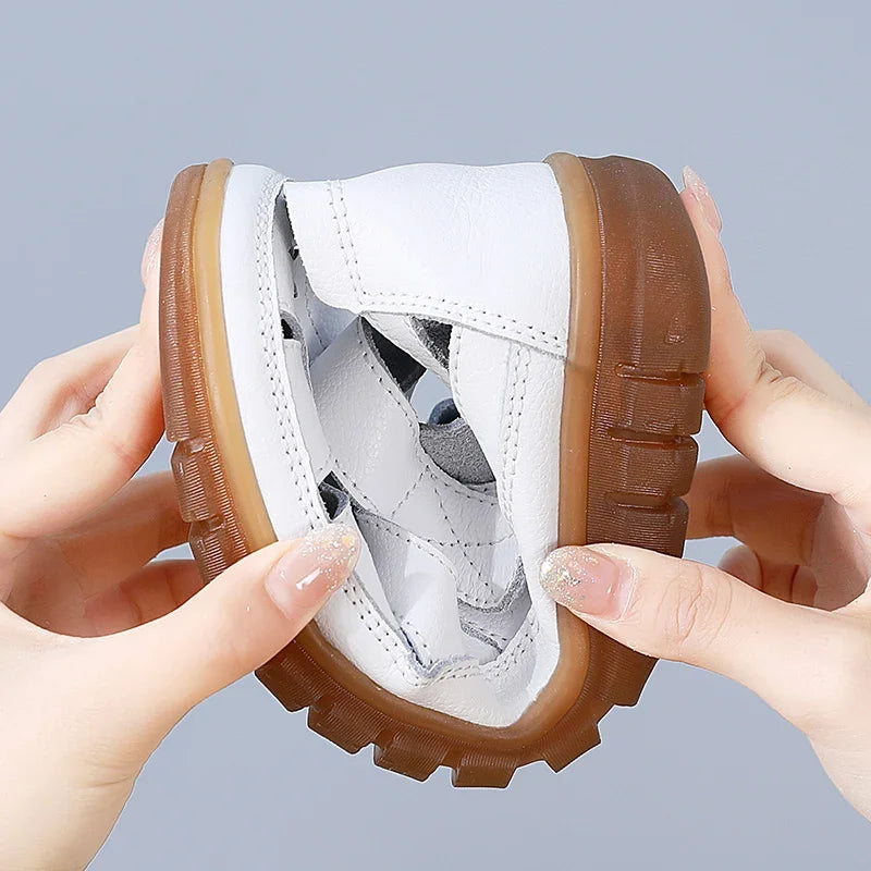 New Summer Women Sandals Ladies Roman Shoes Comfortable Flats Walking Slippers Covered Toe Beach Shoes Fashion White Shose