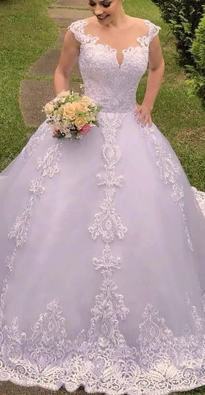 Brides Wedding Dress V-neck Luxury Lace Wedding Gown With Train Classic Ball Gown Plus Size Customized Vestido De Noiva